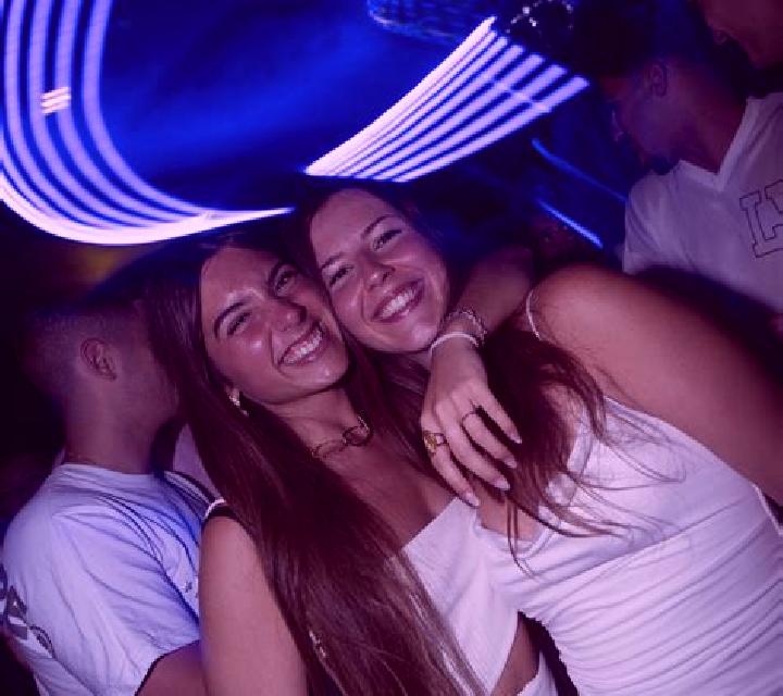 Luna O Barco de Valdeorras escort