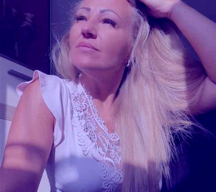 Malena Cambre escort