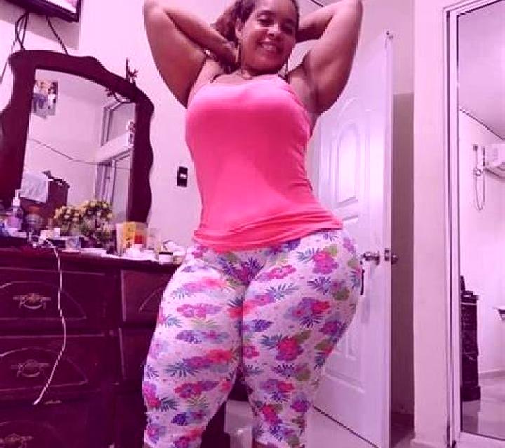 Malena Gajanejos escort