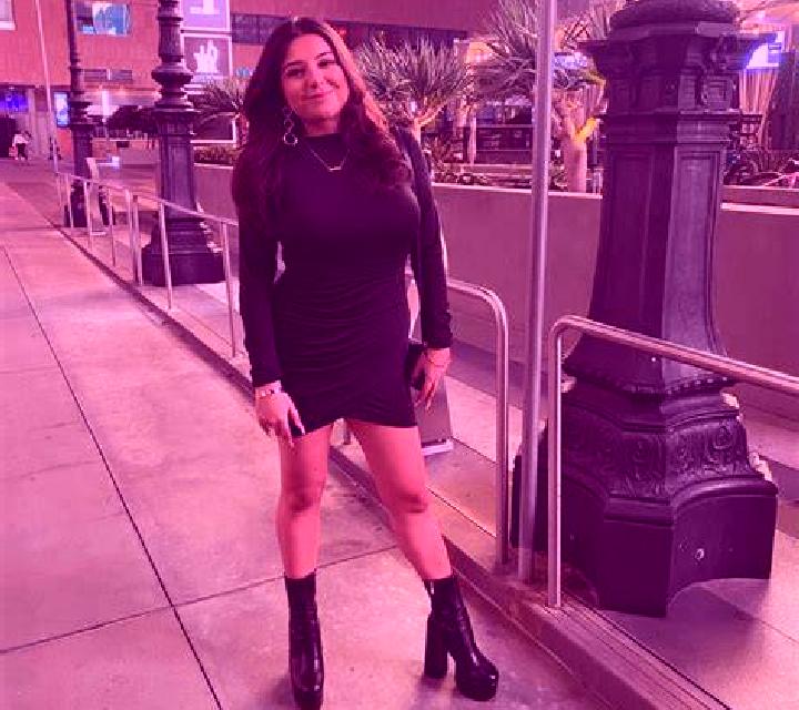 Manuela 2 Olba escort