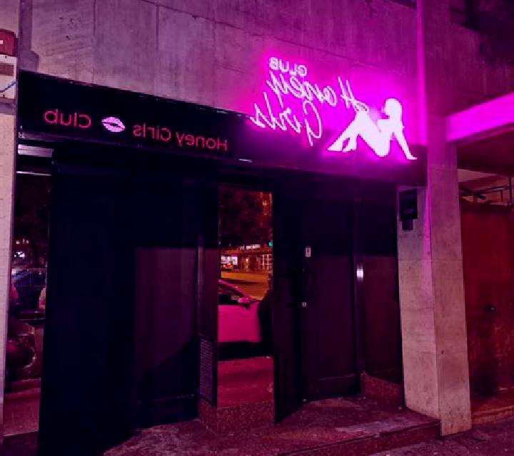 Manuela Guils de Cerdanya escort