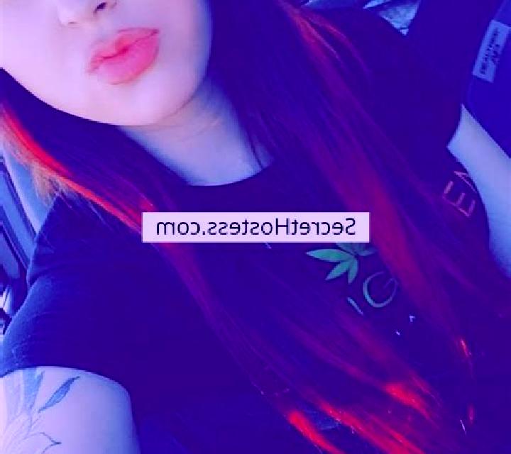 Mariana Molezuelas de la Carballeda escort