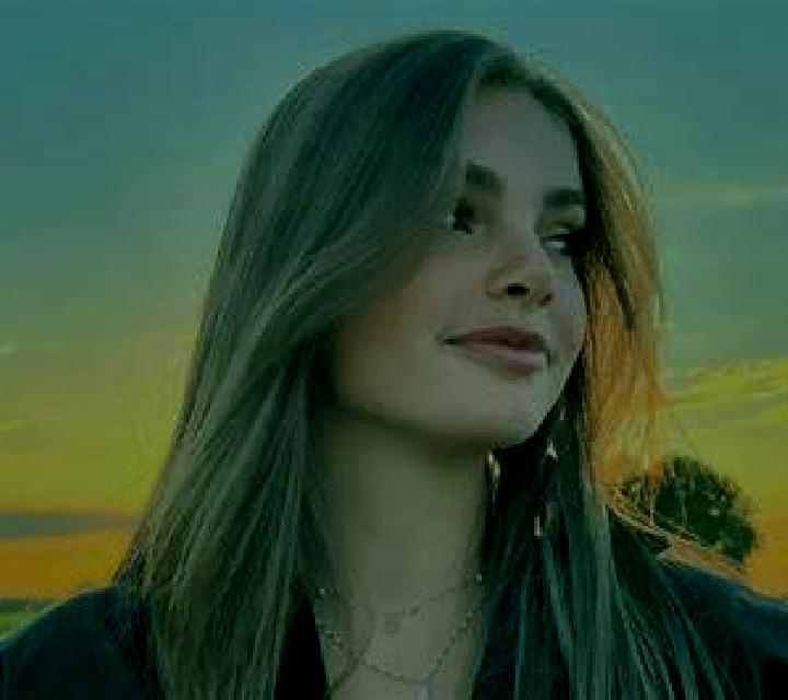 Miriam Nava de Roa escort