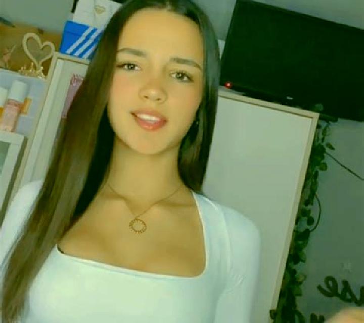Miriam Sant Jordi escort