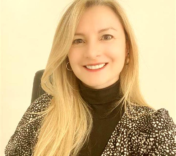 Nadia 3 Artieda escort