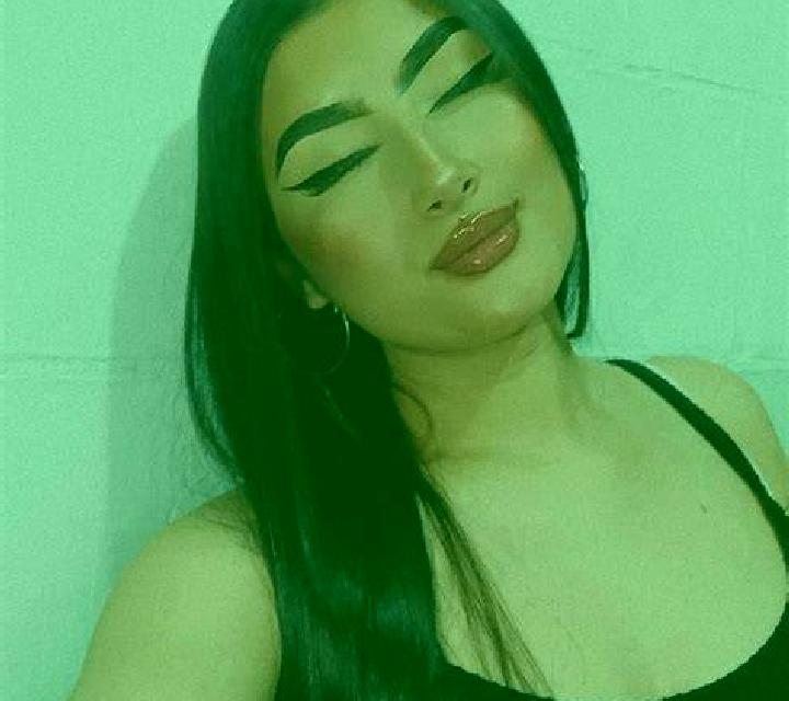 Nadia Membrio escort