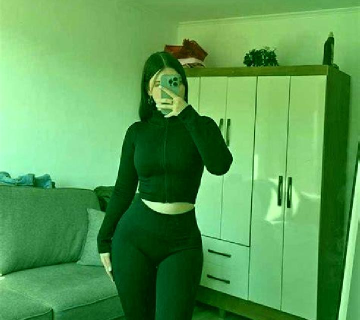 Nadia Valfermoso de Tajuna escort
