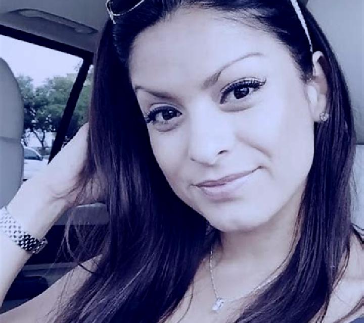 Ángela Onda escort