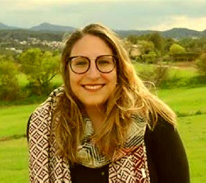 Noa 3 Codos escort