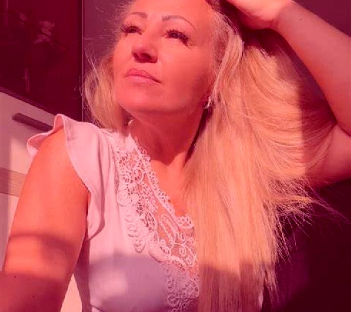 Noa 3 Es Castell escort