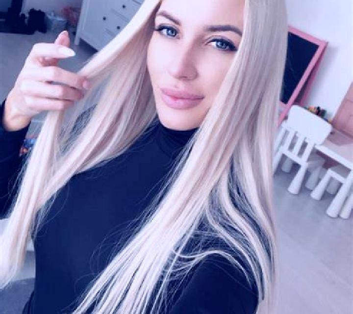 Nora 2 Pavias escort