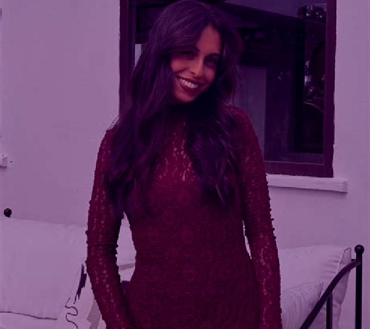 Nora Zalla escort