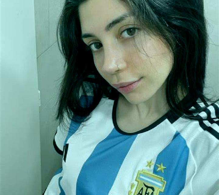 Olivia Laxe escort