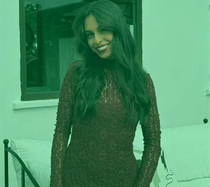 Paula 3 Saro escort