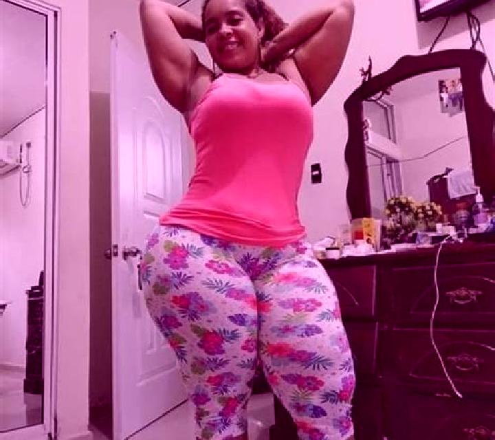Paula Alfarp escort