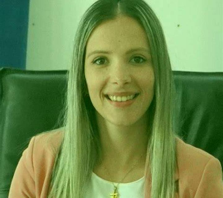 Paula Narros de Salduena escort