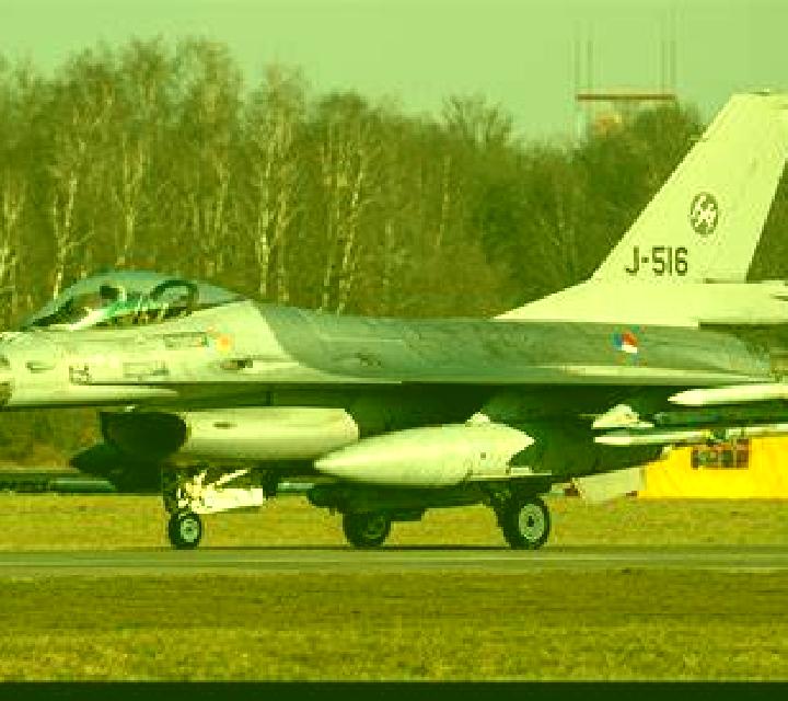 Regina 3 Lucar escort
