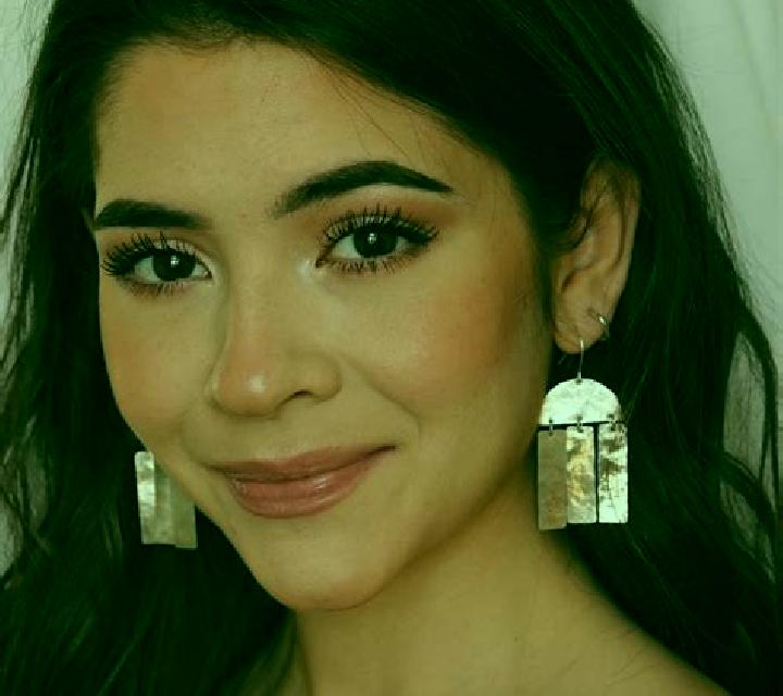 Regina 3 Tudela escort