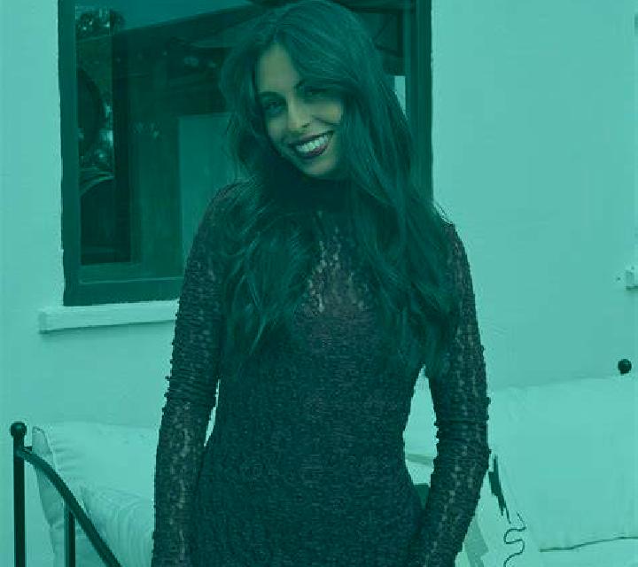 Regina Teulada escort