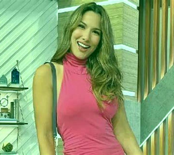 Renata 2 Plou escort