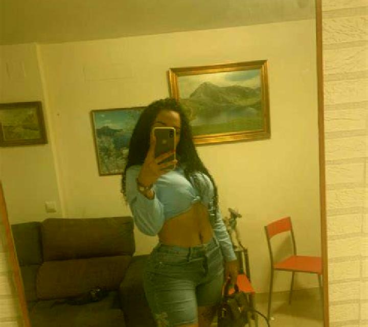 Renata 2 Zujar escort