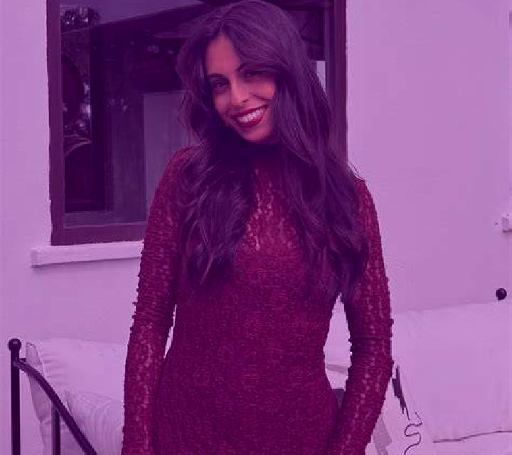 Rosa 2 Ejeme escort