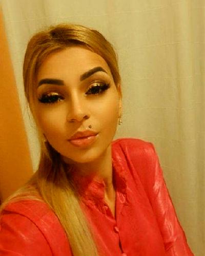 Salma Aviles escort