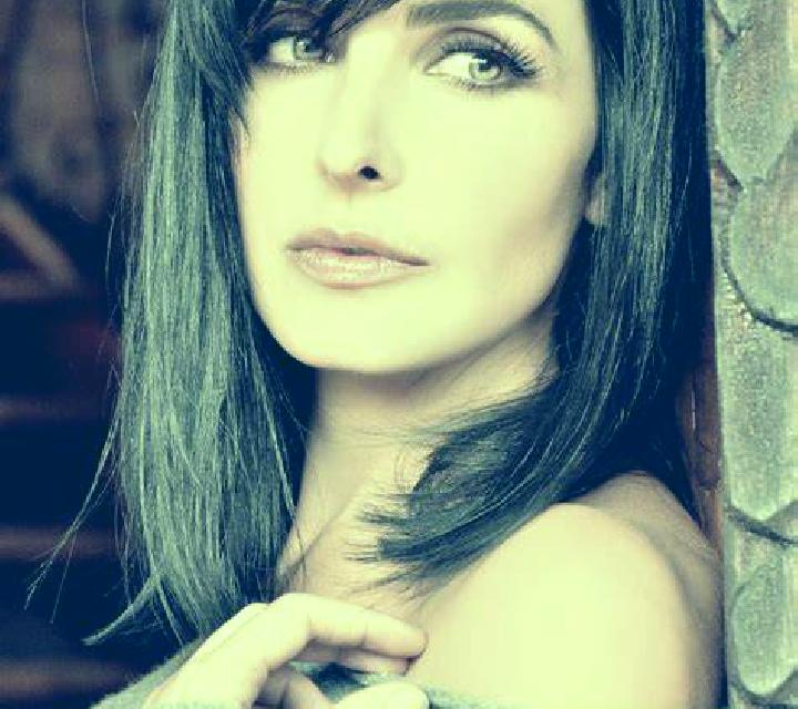 Selene 3 La Roda escort
