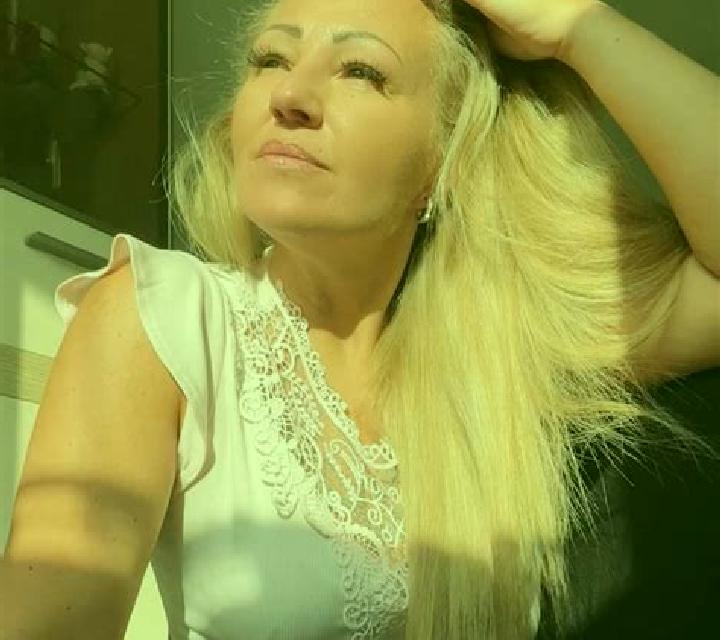 Selene 3 Tales escort