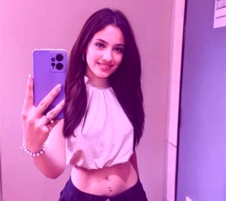 Sofía Armananzas escort