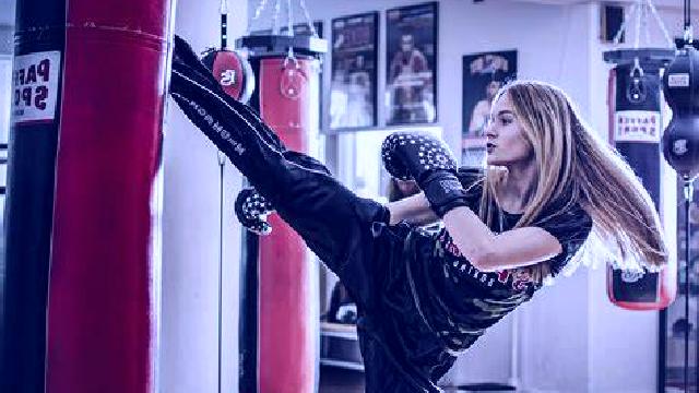 Valentina Benafarces escort