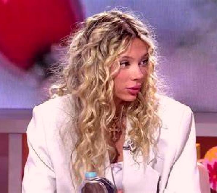 Valentina El Vendrell escort