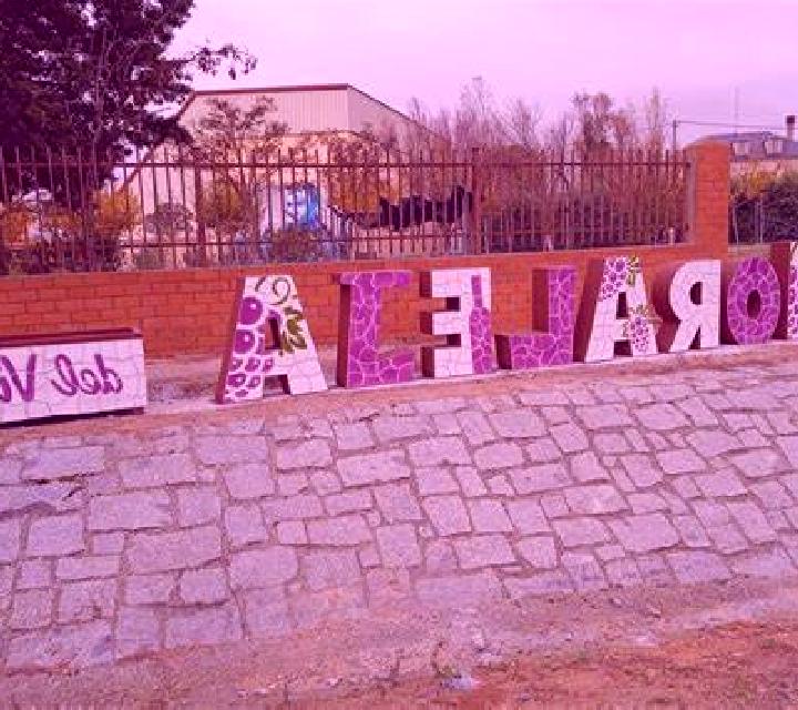 Valeria 3 Chiva escort