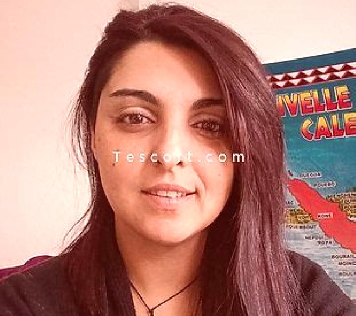 Valeria Moya escort