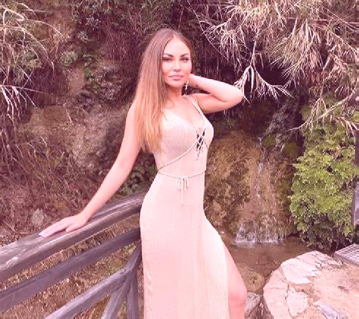 Vega Albalatillo escort