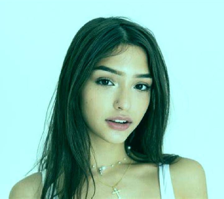Vega Jaramillo de la Fuente escort