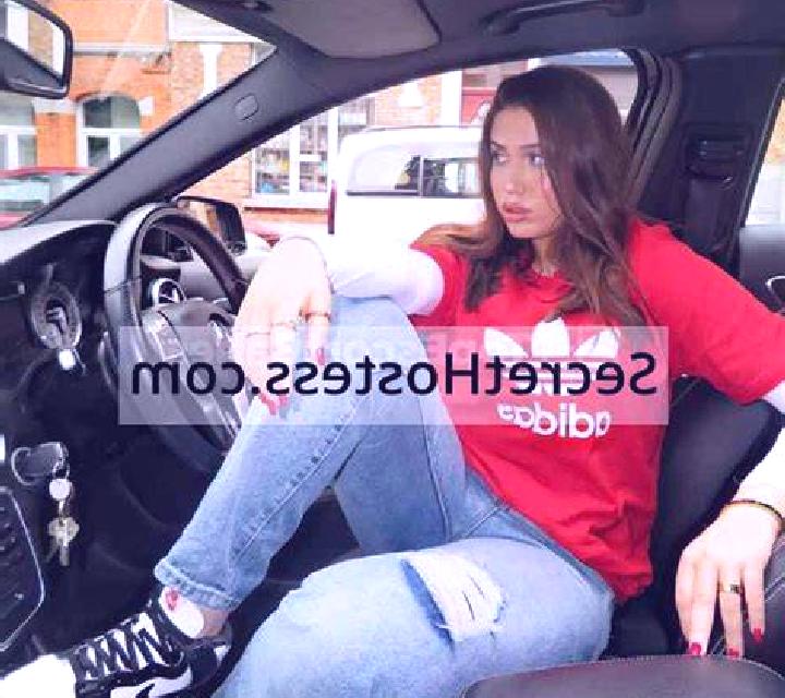 Ximena Fonollosa escort