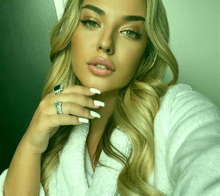 Zara Dalias escort