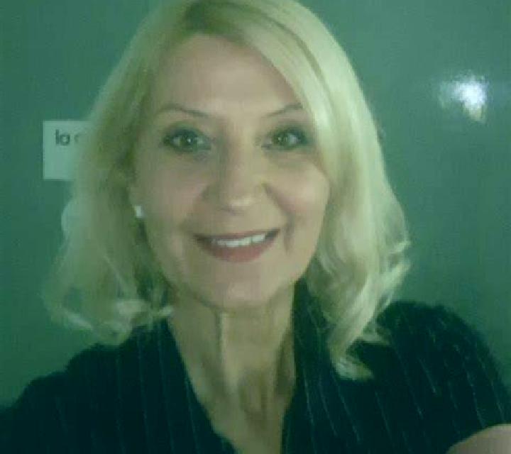 Zara Zizur Mayor escort